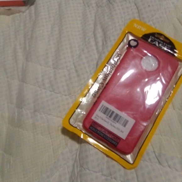 Red Moto Z4 Case - Picture 4 of 4